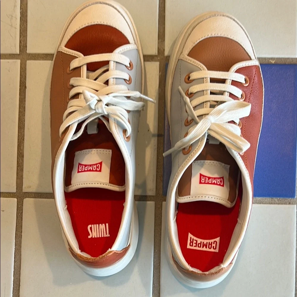 Camper Runner Up Twins 41 - Picture 3 of 10